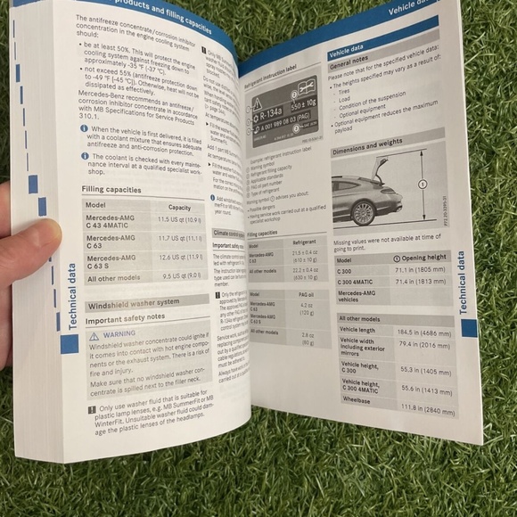 2018 Mercedes-Benz C-Class Coupe Owners Manual (C63 AMG C43 AMG, C300 4MATIC) - Picture 10 of 14